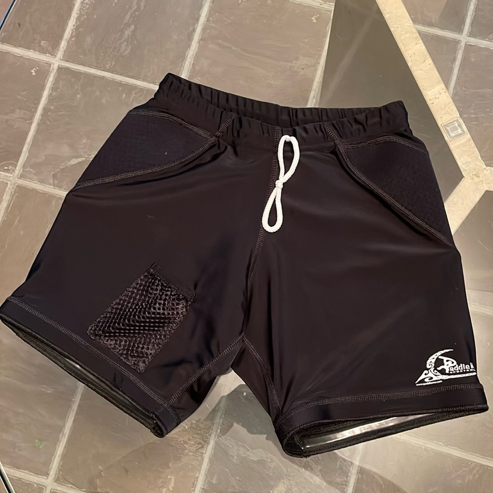Paddleme sportswear, M, paddling shorts, neoprene back section comes around hips